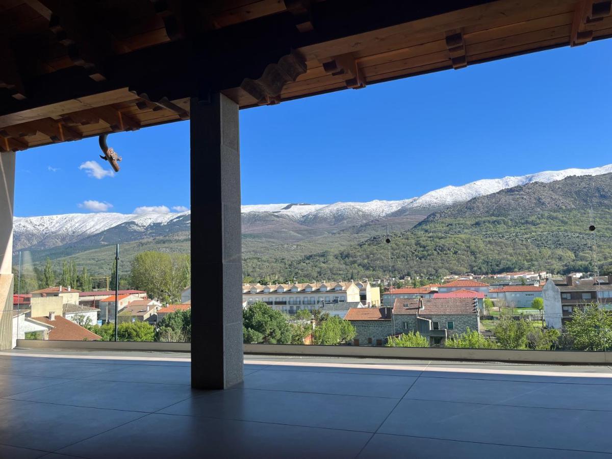 El Mirador De Gredos 3 Apartment Navaluenga Bagian luar foto