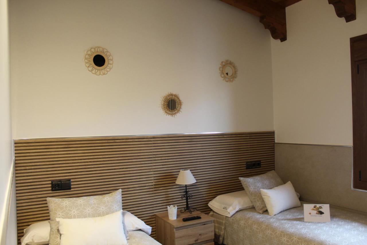 El Mirador De Gredos 3 Apartment Navaluenga Bagian luar foto